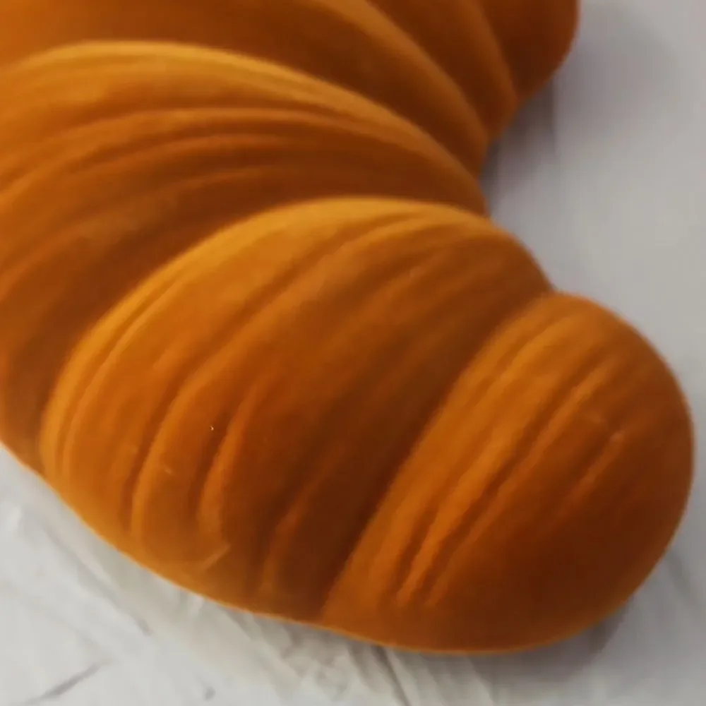 2** Croissant-Shell-Shaped Decorative Catch-All Storage